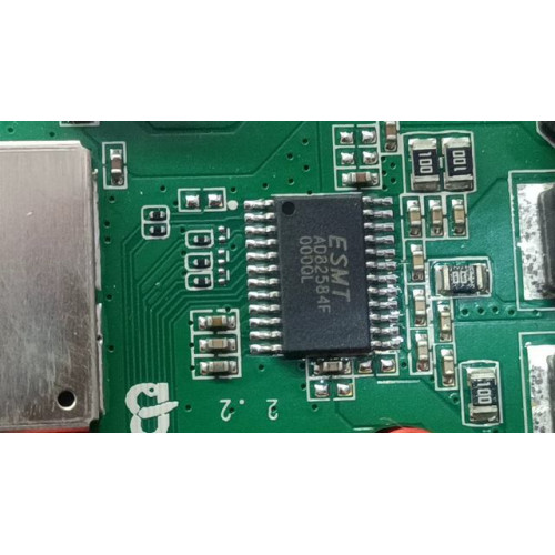 AD82584F TSSOP24 audio IC ESMT