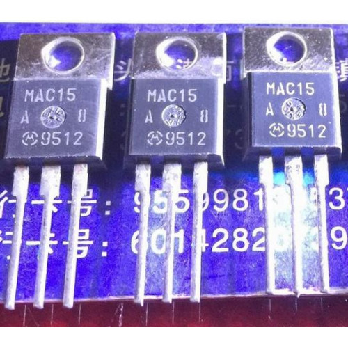 MAC15A8 TO-220 Thyristor 5PCS/LOT